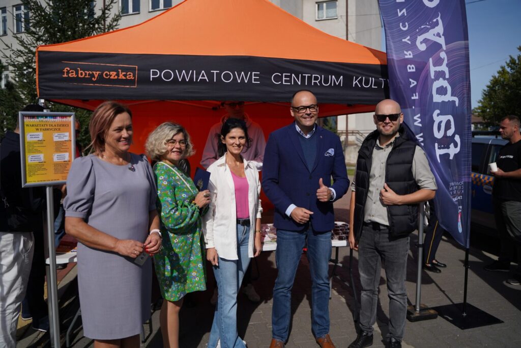 PIKNIK W SIECI I NA ULICY BEZPIECZNI RAZEM